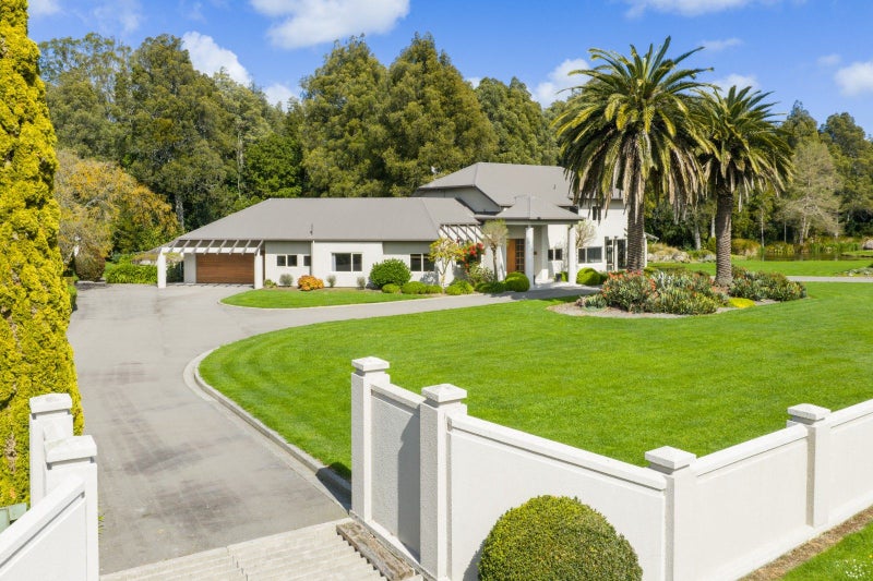 1096 Lockwood Road, Kairanga, Palmerston North - Carousel 1