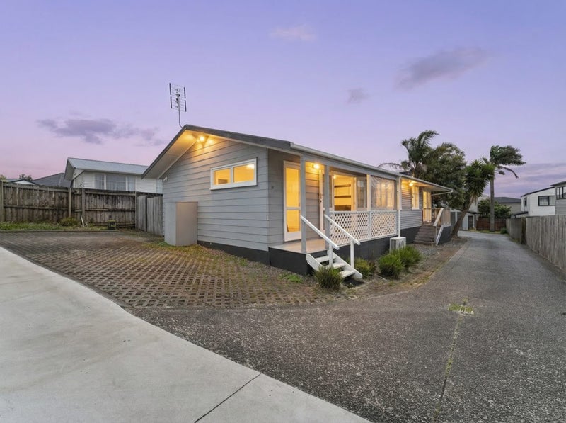 68 Commodore Drive, Lynfield, Auckland - Carousel 1