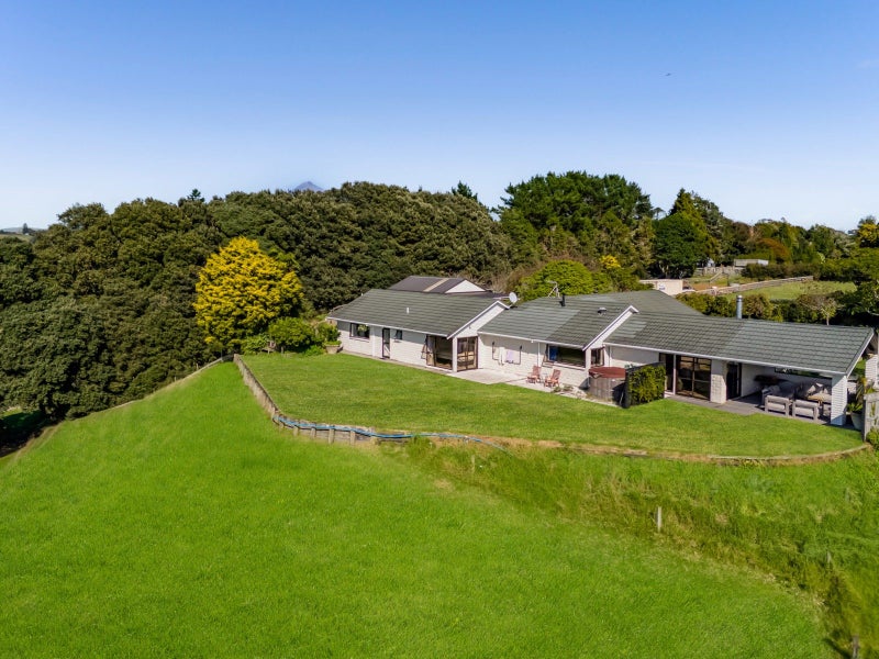 515 Carrington Road, Hurworth, New Plymouth - Carousel 44
