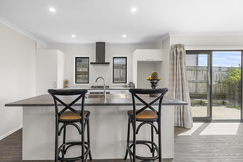 84 Endeavour Drive, WHITBY, PORIRUA - Carousel 2