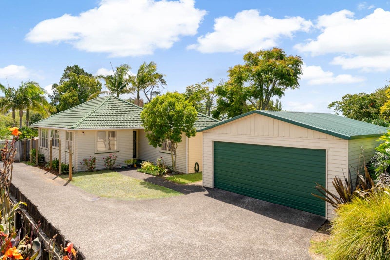 10 Sabulite Road, Kelston, Auckland - Carousel 2