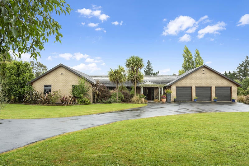 260 Outram-Mosgiel Road, North Taieri, Outram - Carousel 2