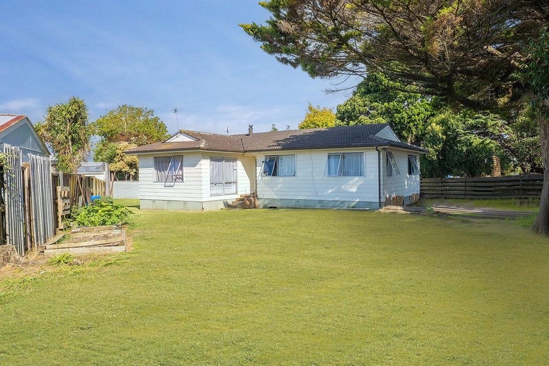 20 Becker Drive, Weymouth, Auckland - Carousel 2