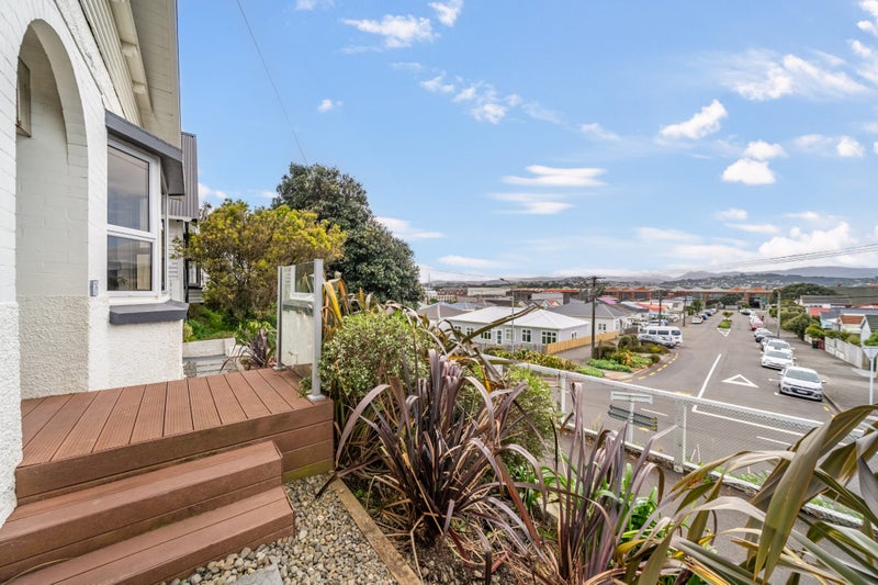 26 Queens Drive, Kilbirnie, Wellington - Carousel 2