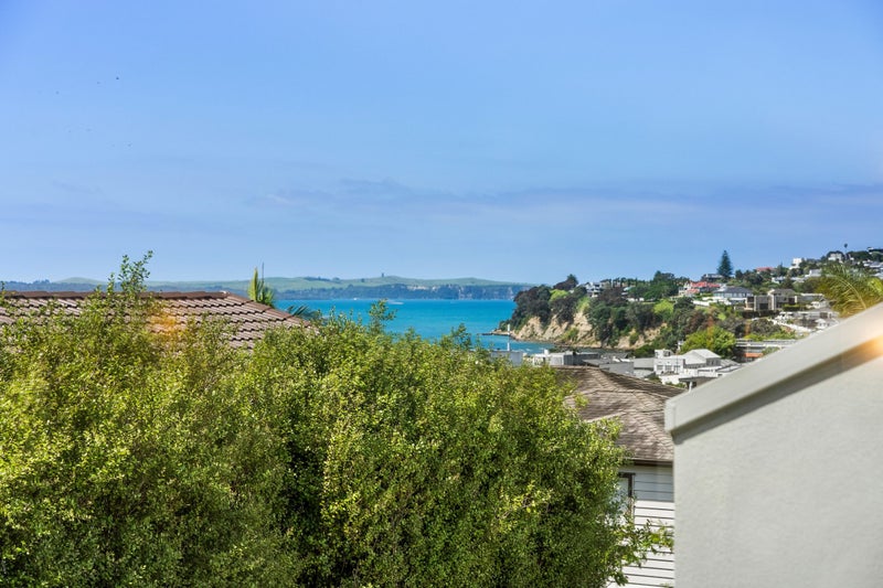2/38 Challenger Street, St Heliers, Auckland - Carousel 1