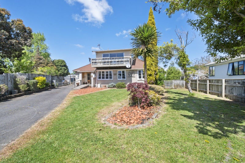 30 Lower High Street, Marton - Carousel 16