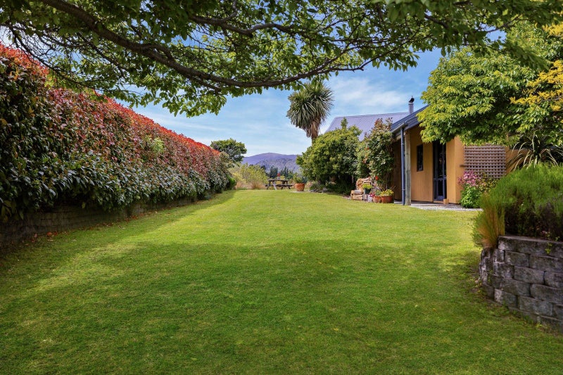 2 Bramshill Drive, Lower Shotover, Queenstown - Carousel 2