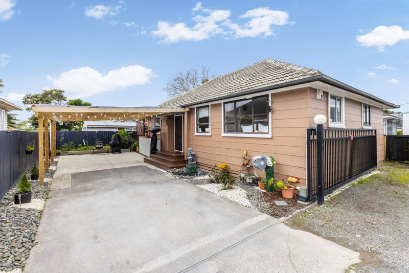 1/7 Manuia Road, Takanini, Auckland - Carousel 1