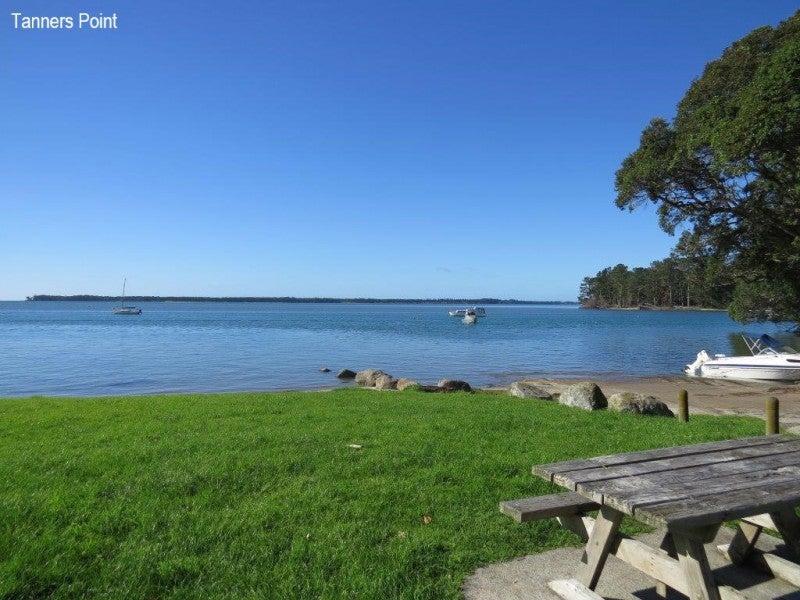 220 Tanners Point Road, Tanners Point, Katikati - Carousel 2
