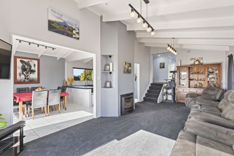 129 PARKLANDS AVE, Bell Block, New plymouth - Carousel 2