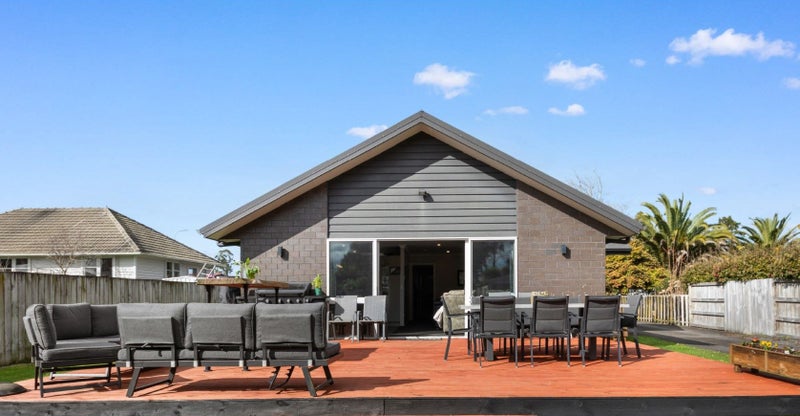 11 Woodlands Road, Gordonton, Hamilton - Carousel 1