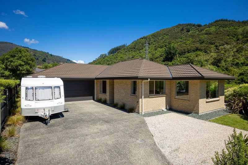 3 Tindle Place, The Brook, Nelson - Carousel 21