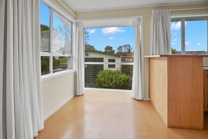 12 Maple Avenue, Dinsdale, Hamilton - Carousel 1