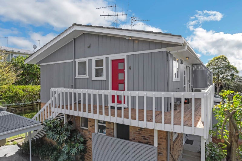 4/5 Strong Street, St Johns, Auckland - Carousel 1