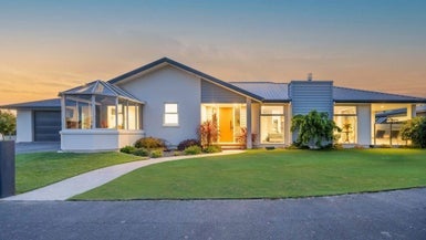45 Northside Drive, Waikiwi, Invercargill - Carousel 1