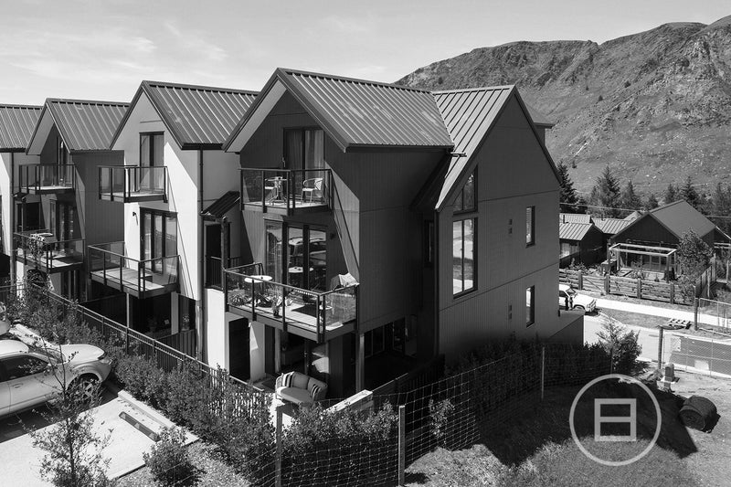 1/30 Bullendale Drive, Arthurs Point, Queenstown - Carousel 1