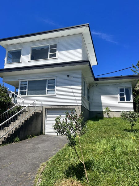 4 Ramsgate Terrace, Mairangi Bay, Auckland - Carousel 1