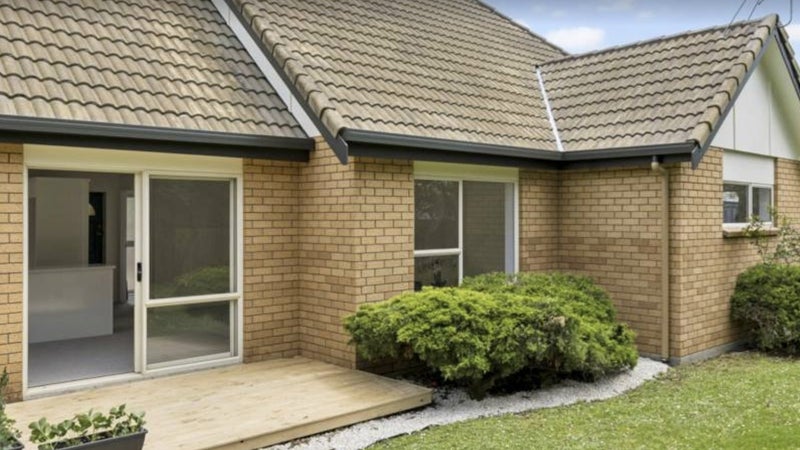 2/55 Moore Street, Howick, Auckland - Carousel 1