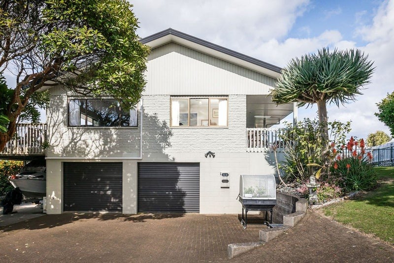 58 Citrus Avenue, Waihi Beach - Carousel 2