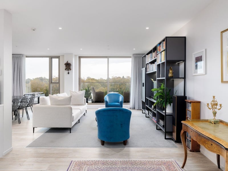 505/64 Kilmore Street, Christchurch Central, Christchurch - Carousel 1