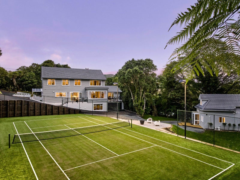 83 Hatton Street, Karori, Wellington - Carousel 1