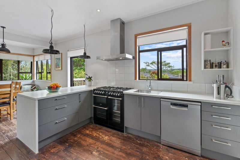 Property Valuation for 9 Peak Road, Helensville Trade Me Property