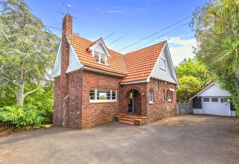 197 St Heliers Bay Road, Saint Heliers, Auckland City, Auckland - Carousel 1