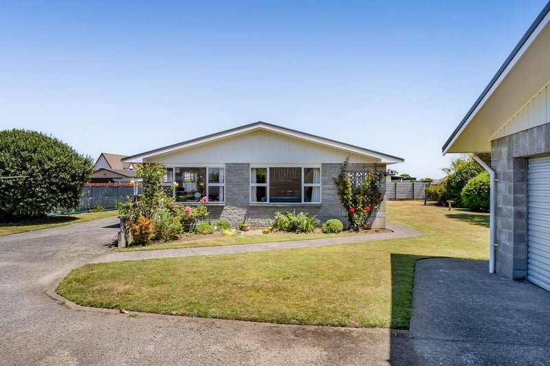 54 Murray Avenue, Hawera - Carousel 2
