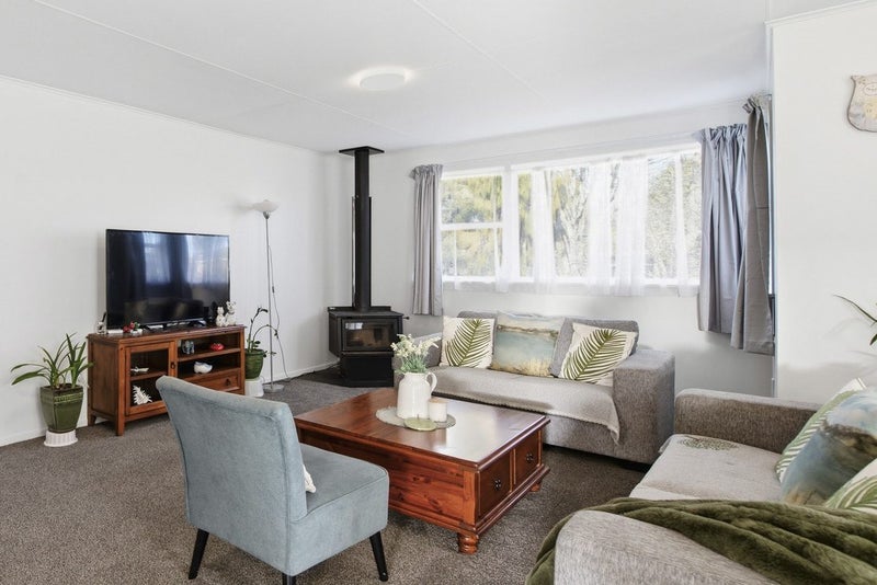 5 Kouma Place, Fairy Springs, Rotorua - Carousel 2