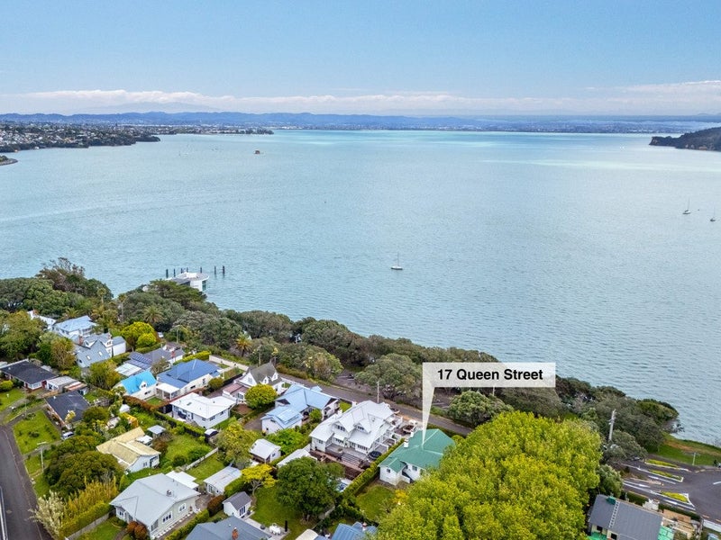 17 Queen Street, Northcote Point, Auckland - Carousel 2