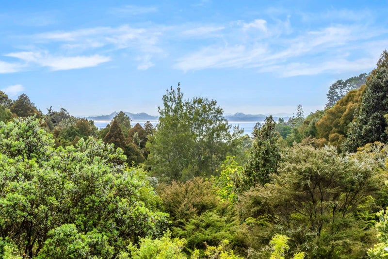 63 Western Road, Laingholm, Auckland - Carousel 2