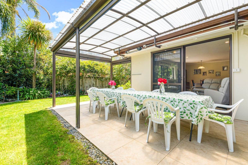 11 Denim Place, Albany, Auckland - Carousel 1