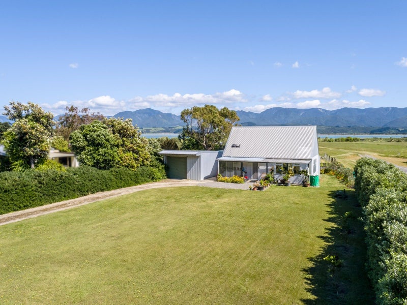 95 Lake Ferry Road, Lake Ferry - Carousel 1