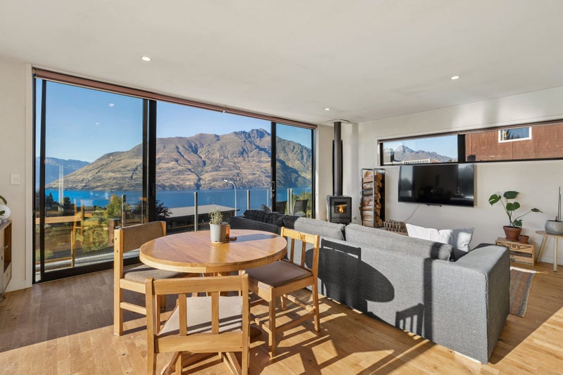 45 Dart Place, Fernhill, Queenstown - Carousel 1