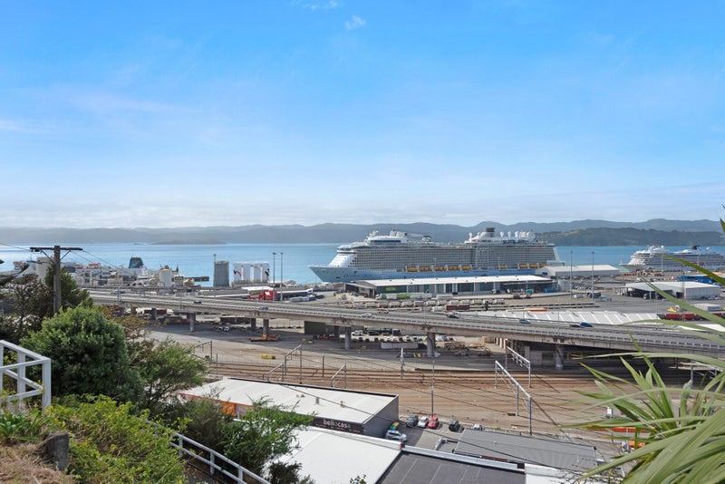 12 Grosvenor Terrace, Thorndon, Wellington - Carousel 33
