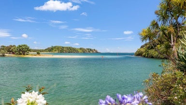 10 BUSH POINT RD, Cable Bay, cable bay - Carousel 1