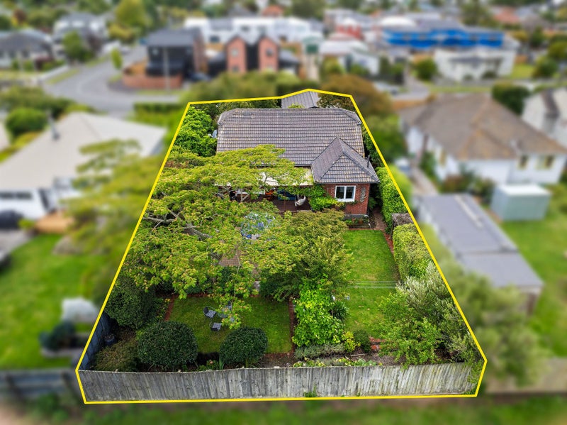 5 McCombs Street, Somerfield, Christchurch - Carousel 26