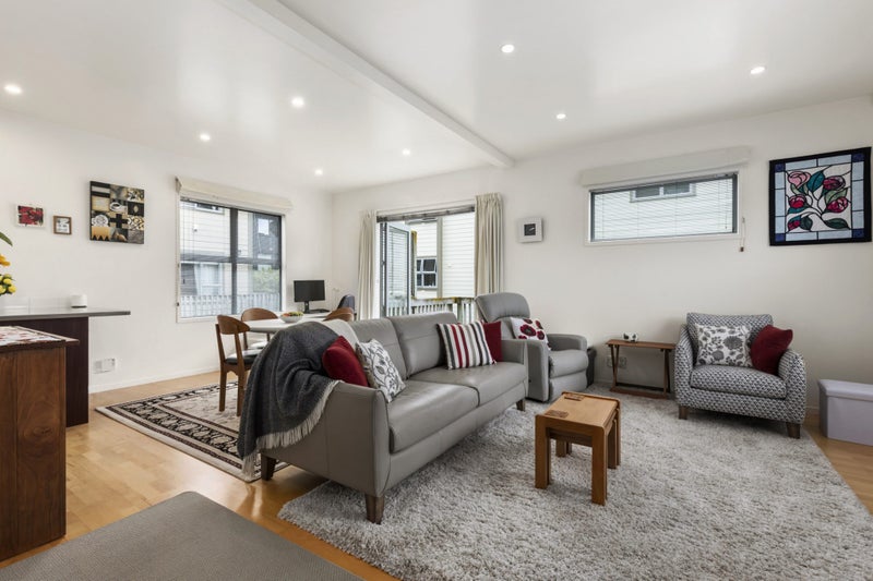 12/60 Owen Street, Newtown, Wellington - Carousel 2