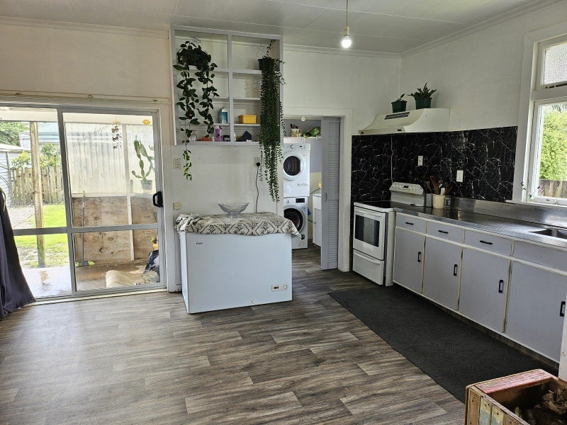 67 Bright Street, Cobden, Greymouth - Carousel 2