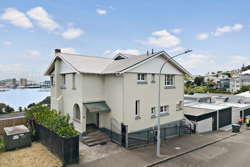 15 Ring Terrace, Saint Marys Bay, Auckland - Carousel 2