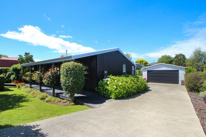 14 Main Street, Weston, Oamaru - Carousel 2