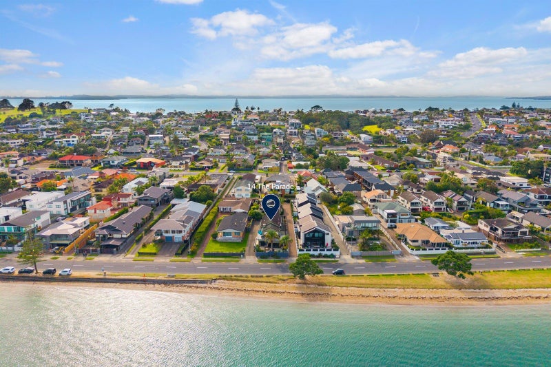 14 The Parade, Bucklands Beach, Auckland - Carousel 2