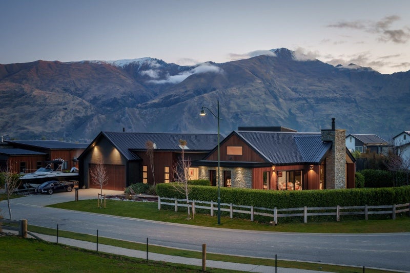 5 Bull Ridge, Wanaka - Carousel 1