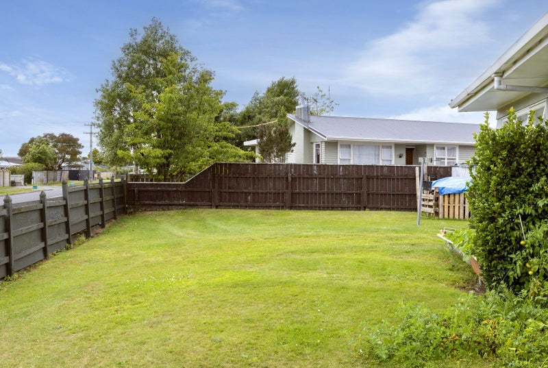 2 Tamatea Road, Taupo - Carousel 2