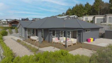 36 Botanical Heights Drive, Waipahihi, Taupo - Carousel 1