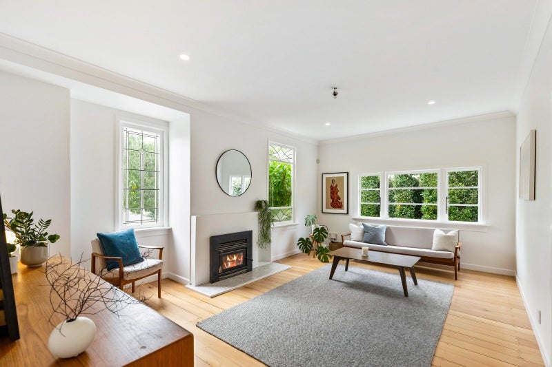 46 Smale Street, Point Chevalier, Auckland - Carousel 2