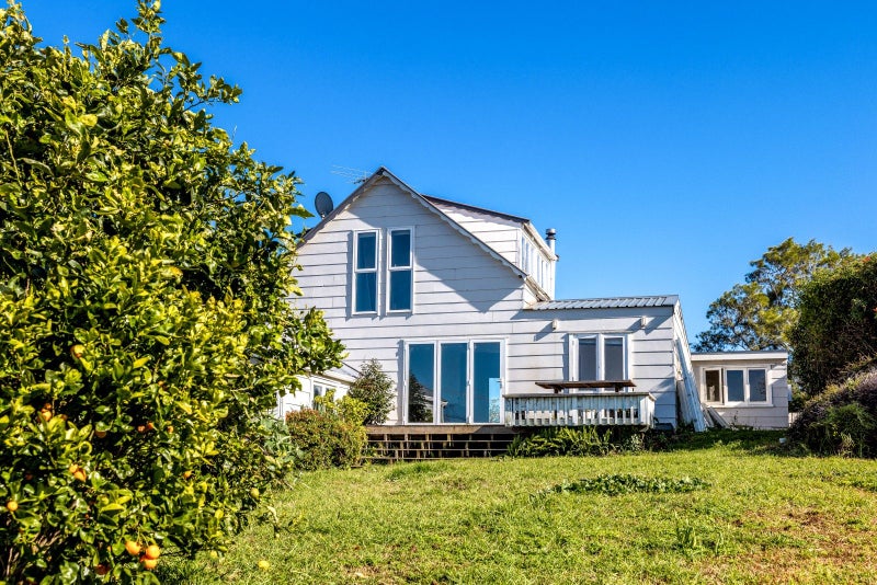 157 Wilma Road, Surfdale, Waiheke Island - Carousel 1