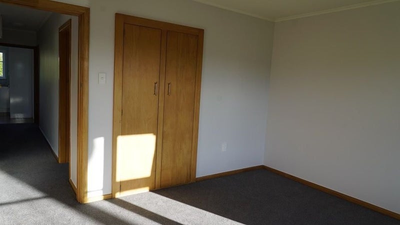 10 Renwick Place, Hillmorton, Christchurch - Carousel 32