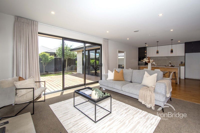 8 Lancelot Close, Lincoln, Lincoln - Carousel 2