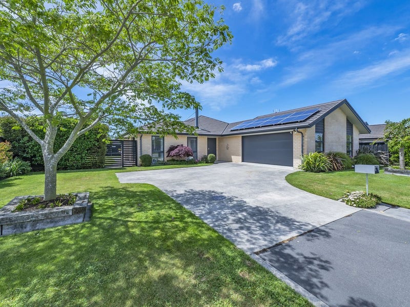 8 Highworth Crescent, Rolleston, Rolleston - Carousel 1